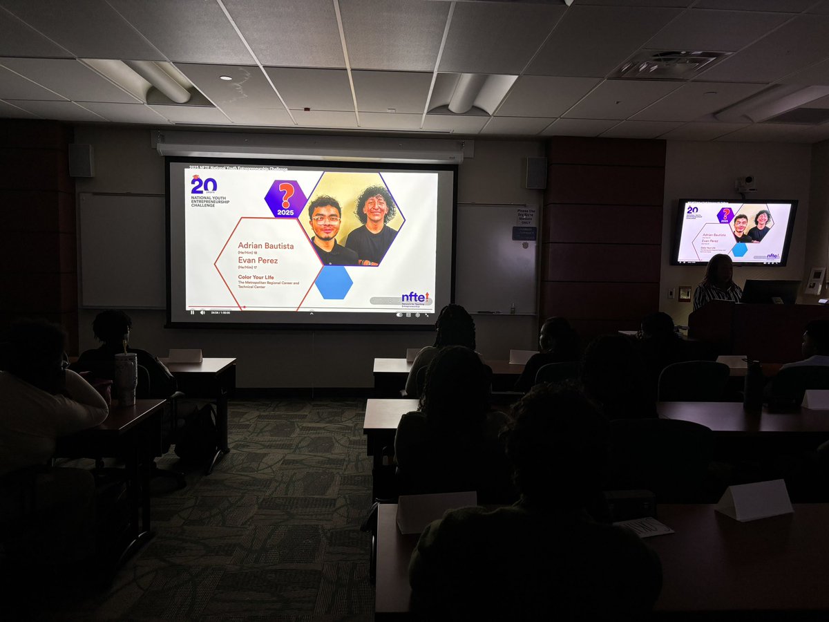 BrowardCTE's tweet photo. 🌟 Real-World Experience in Action! 🌟

Through our CTACE Internship Program, students at Nova Southeastern University are exploring entrepreneurship and innovation through NFTE. 🚀

#CTACE #NFTE #ChooseTheBestChooseBCPS https://t.co/HioGSlJ8GL