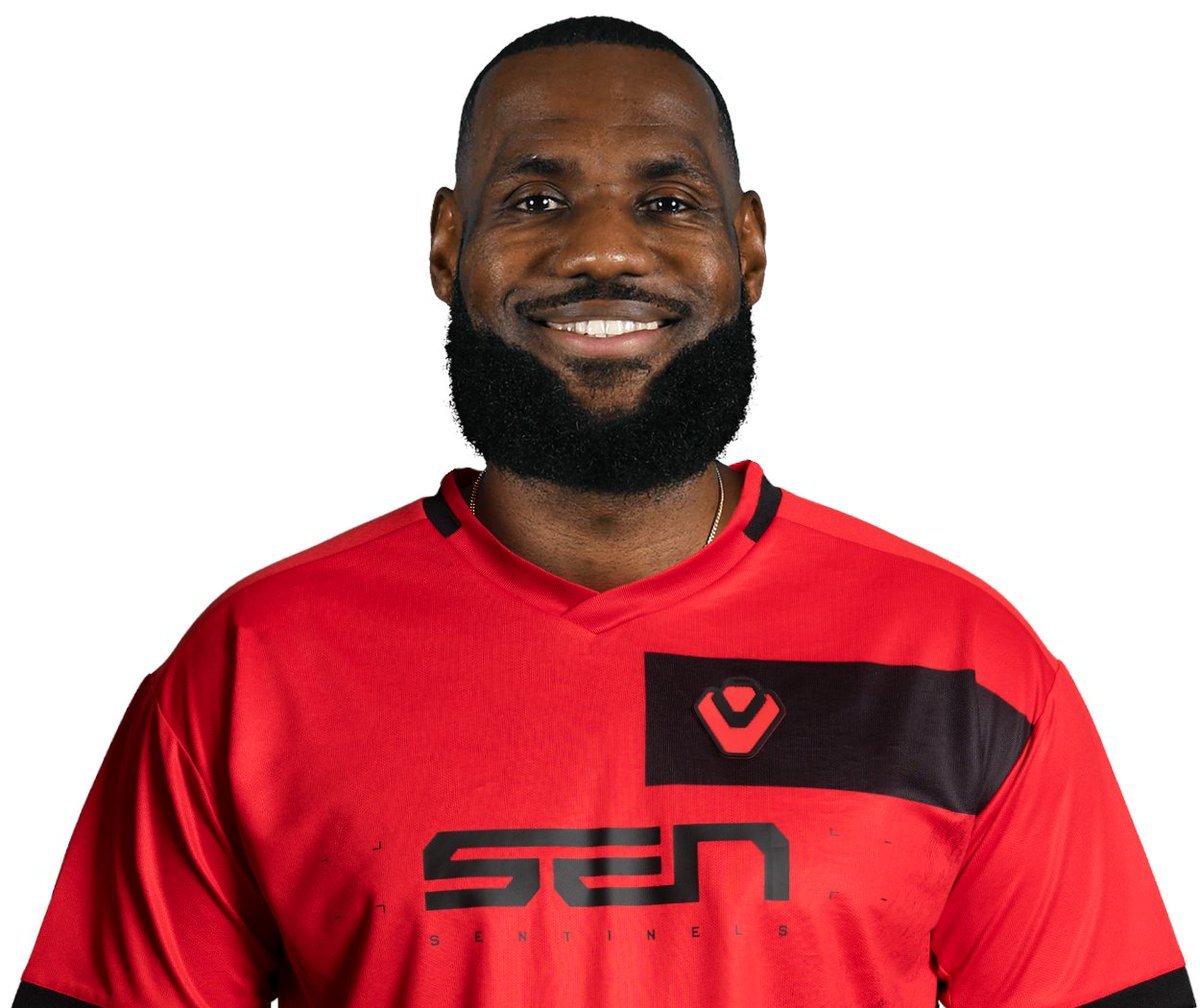Sentinels's tweet photo. welcome back @KingJames https://t.co/SMELUvP6e3