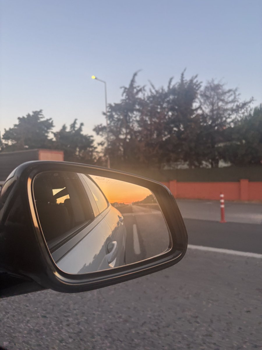 nnk2507's tweet photo. #ütopyalargüzeldir✌️ https://t.co/Xb7SmmGpj6