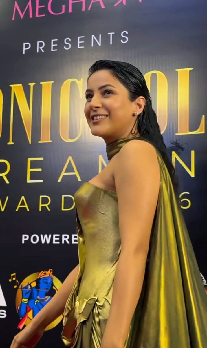 Shilpaemational's tweet photo. shehnaaz graces the Iconic gold streaming awards 2026 💫🌼 @ishehnaaz_gill #shehnaazgill ✨ https://t.co/J4xOrazV4j