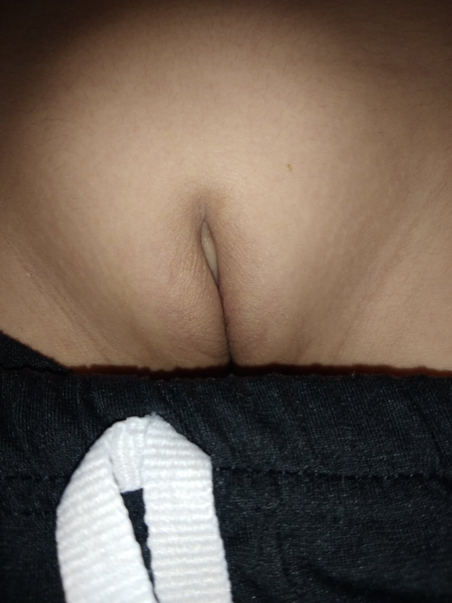 NothingofWind's tweet photo. my sister pussy so cute, i will fuck and creampie her soon ❤😍😍🤤🤤 https://t.co/d2aC59QBJ0