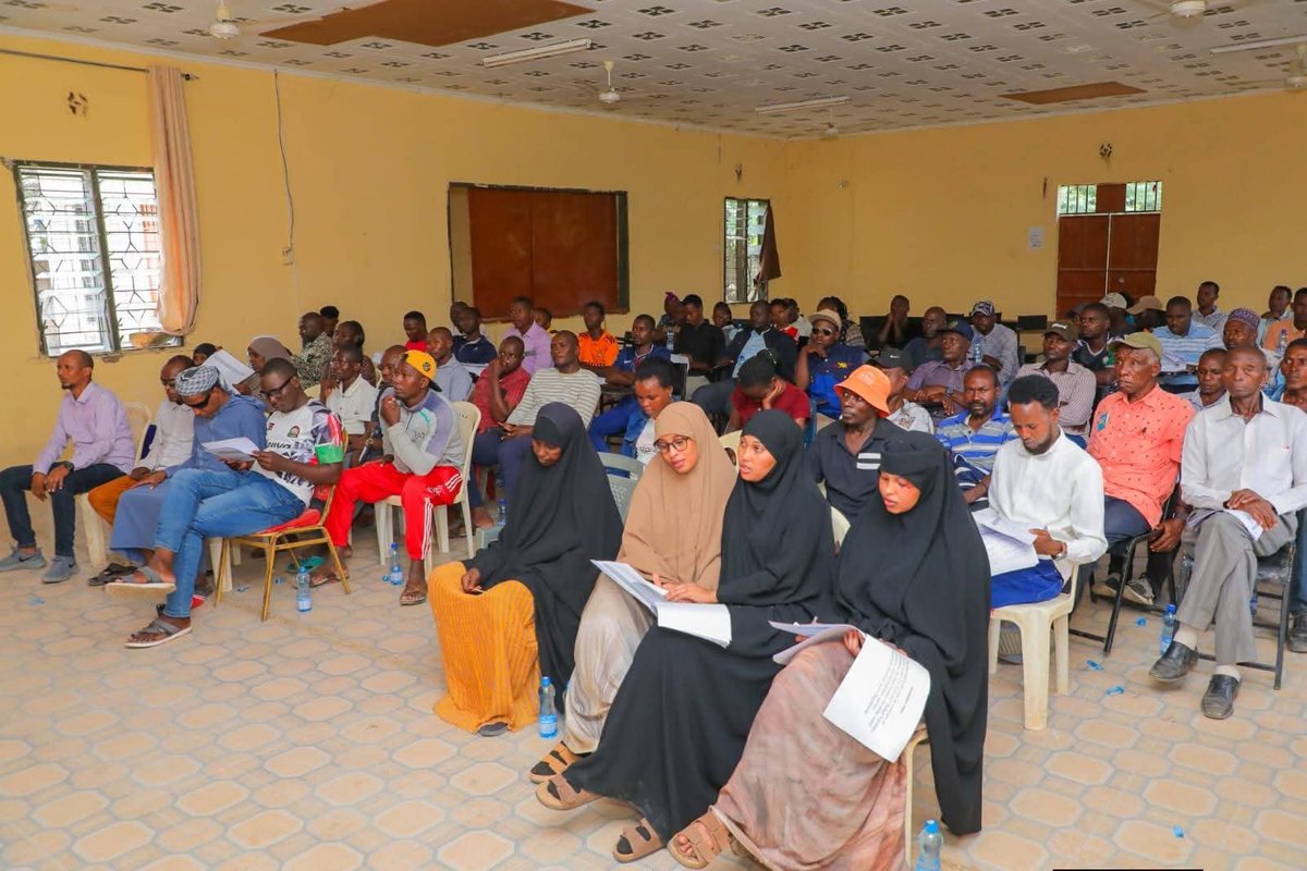 GarissaAssembly's tweet photo. 𝗣𝗨𝗕𝗟𝗜𝗖 𝗣𝗔𝗥𝗧𝗜𝗖𝗜𝗣𝗔𝗧𝗜𝗢𝗡 𝗢𝗡 𝗕𝗨𝗗𝗚𝗘𝗧 𝗘𝗦𝗧𝗜𝗠𝗔𝗧𝗘𝗦 𝗔𝗡𝗗 𝗙𝗜𝗦𝗖𝗔𝗟 𝗦𝗧𝗥𝗔𝗧𝗘𝗚𝗬 𝗣𝗔𝗣𝗘𝗥

The Committee on Finance, Budget and Appropriations conducts public participation on Budget Estimates 2026/27 and the Garissa County Fiscal Strategy Paper https://t.co/OLVkGgrqC3