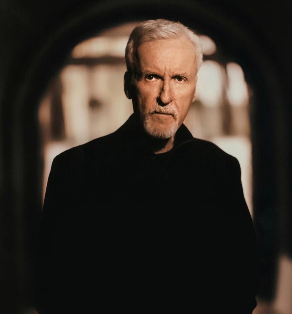 FilmUpdates's tweet photo. S. S. Rajamouli on meeting James Cameron:

"I was so starry-eyed just looking at him. He was talking about how he watched ‘RRR’ twice. We also talked about AI, a topic that scares me. He said AI will never replace filmmaking, which I found reassuring." https://t.co/Te481GpWPE
