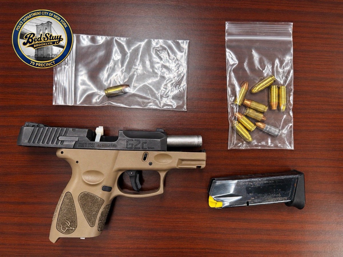 NYPD79Pct's tweet photo. When a 911 call was made about a male who menaced another with a firearm and fled on an MTA bus, your 79th Precinct patrol officers, alongside officers from @NYPDPSA3, located the bus, apprehended the perpetrator and discovered this loaded firearm. 

Great job officers! https://t.co/yoQYFmHpWU