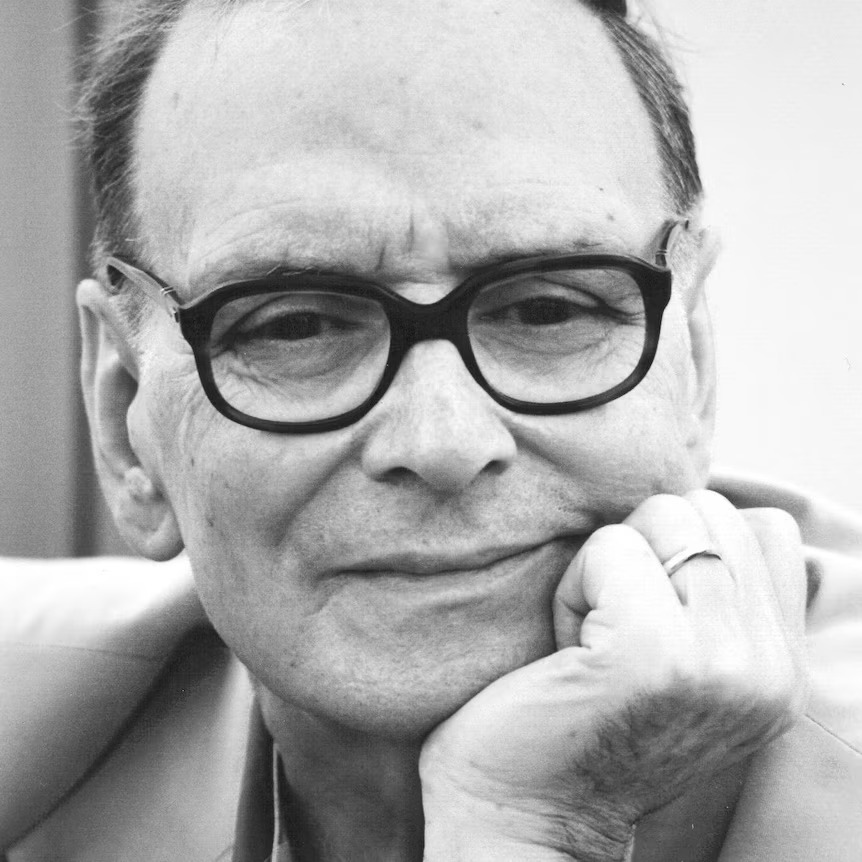 pepecampamx's tweet photo. El compositor y director de orquesta italiano Ennio Morricone fallece el 6 de julio de 2020 a los 91 años. Compuso la banda sonora de más de 500 películas y series de televisión y el tema de apertura de los conciertos de Metallica “The Ectasy of Gold”. #undiacomohoy hace 6 años. https://t.co/EbezwoLdJX