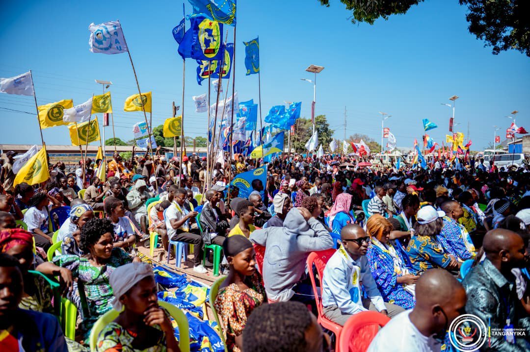 KasmusEric's tweet photo. #30juin
#Tanganyika
La population du #Tanganyika commémore avec son Gouverneur @ChrisKitungwa l'indépendance de la #RDC
#Lipanda
#RDC
#Magufuli_wa_Tanganyika https://t.co/UTB8DKInKr