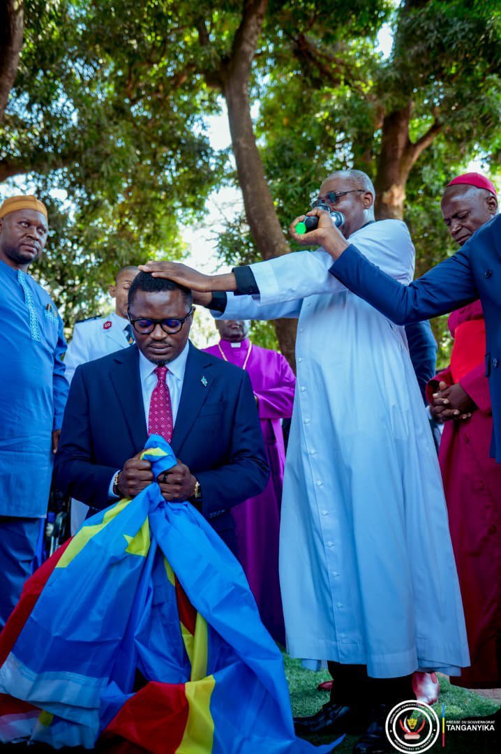 KasmusEric's tweet photo. #30juin
#Tanganyika
La population du #Tanganyika commémore avec son Gouverneur @ChrisKitungwa l'indépendance de la #RDC
#Lipanda
#RDC
#Magufuli_wa_Tanganyika https://t.co/UTB8DKInKr