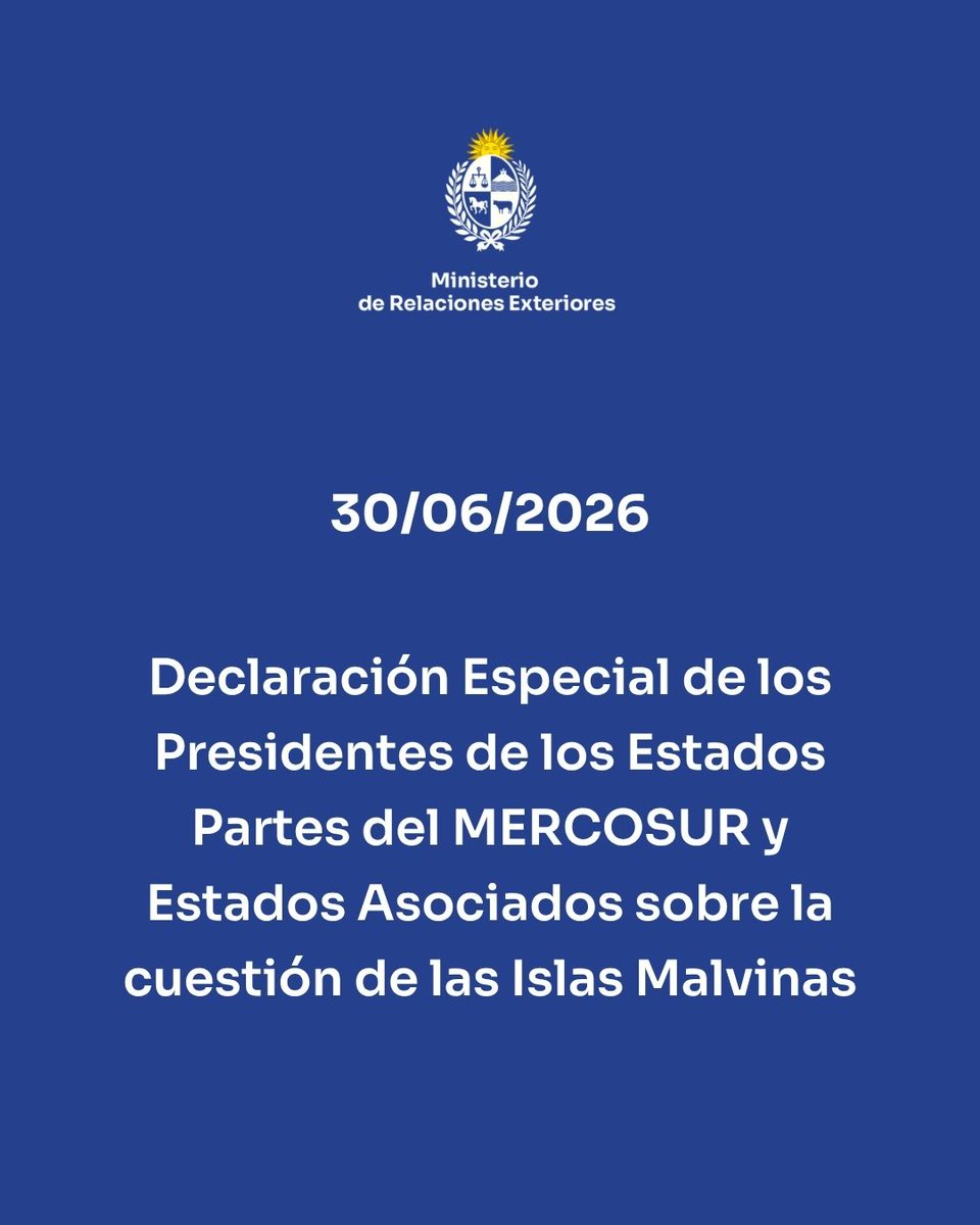CancilleriaUy's tweet photo. Los Presidentes de los Estados Partes y Estados Asociados del MERCOSUR realizaron una Declaración Especial sobre la cuestión de las Islas Malvinas, en la que reafirmaron su respaldo a los legítimos derechos de la República Argentina en la disputa de soberanía y reiteraron los términos de la Declaración sobre las Malvinas de 1996.

➕ℹ️ Más información en la declaracion conjunta⤵️
https://t.co/OCe5ujI2Z7

#MERCOSUR #IslasMalvinas #IntegraciónRegional