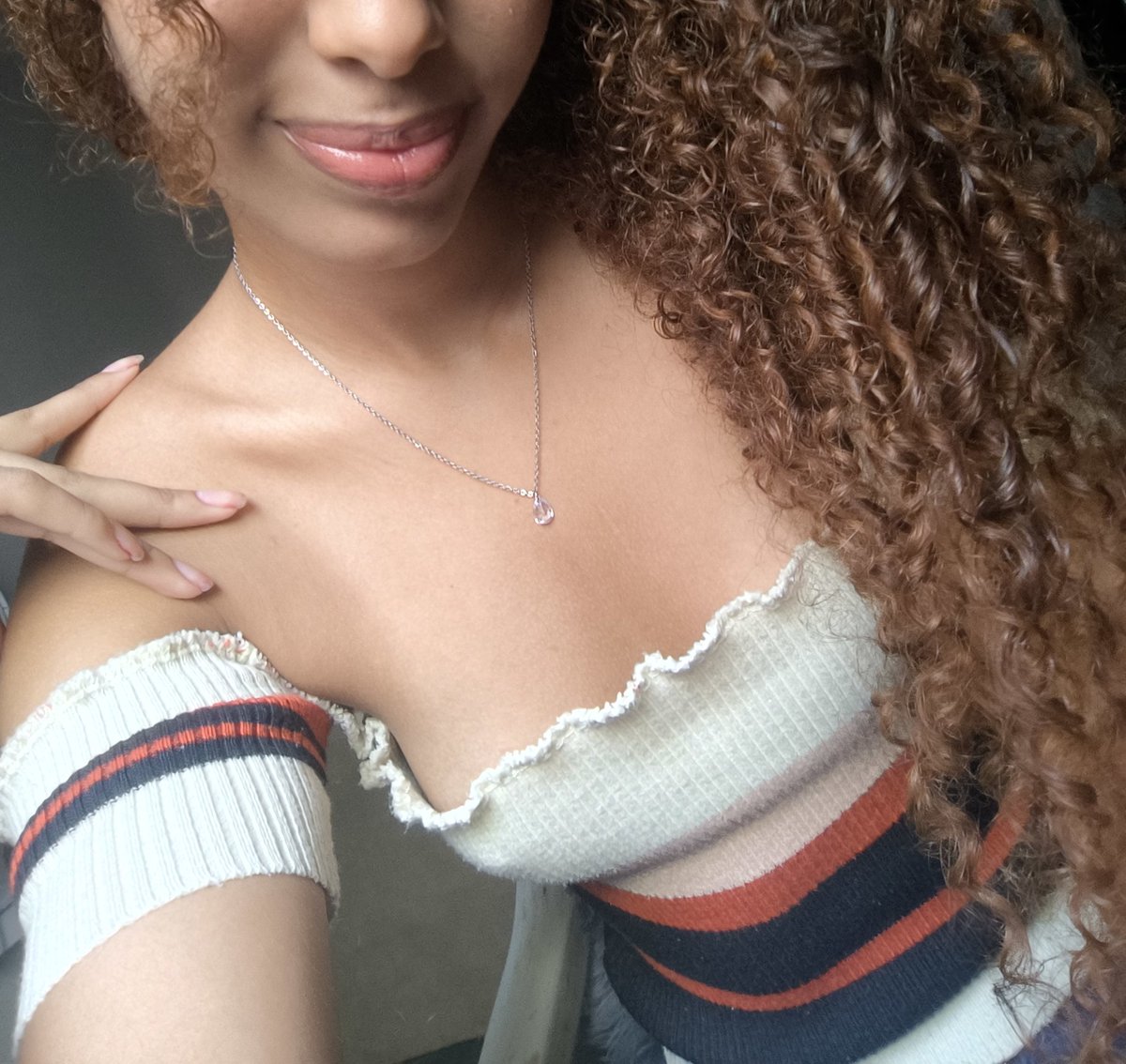 brunette tweet media