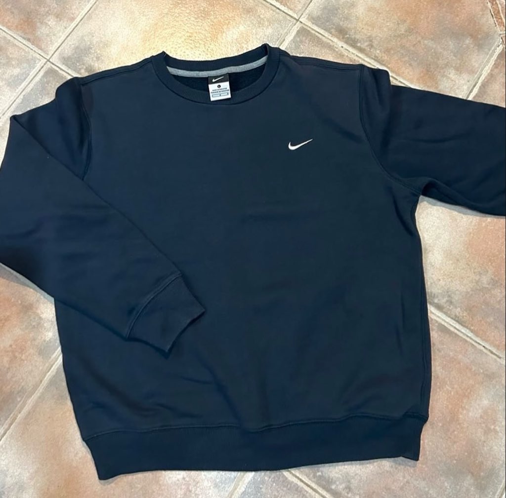 aaideer2's tweet photo. 🔥Nike สเวตเตอร์สีกรม 390฿ จาก 3,000+🔥
#เสื้อกันหนาวมือ2 #nikeมือสอง #uniqlo #ส่งต่อเสื้อผ้ามือสอง #ส่งต่อเสื้อผ้ามือ2 #ส่งต่อเสื้อผ้า #เสื้อผ้ามือสอง #โล๊ะตู้ #ส่งต่อเสื้อผ้ามือสองราคาถูก #nikeส่งต่อ #hmthailand #เสื้อฮู้ด #ส่งต่อฮู้ด #nikethailand #nikeมือสอง #สเวตเตอร์มือสอง https://t.co/gwWfpaOXGc