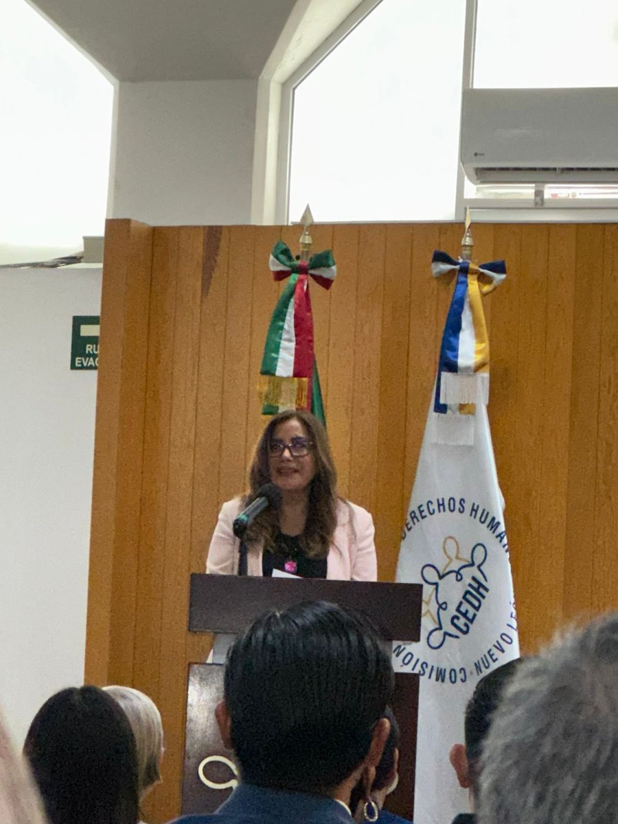 SNTE21's tweet photo. #UnoSomosTodos 🙋‍♀️

El Secretario General de la Sección 21 del SNTE Mtro. José Francisco Martínez Calderón, asistió a la presentación del Informe Anual de Actividades 2026 de la Comisión Estatal de Derechos Humanos de Nuevo León, https://t.co/1NKFxkCF70