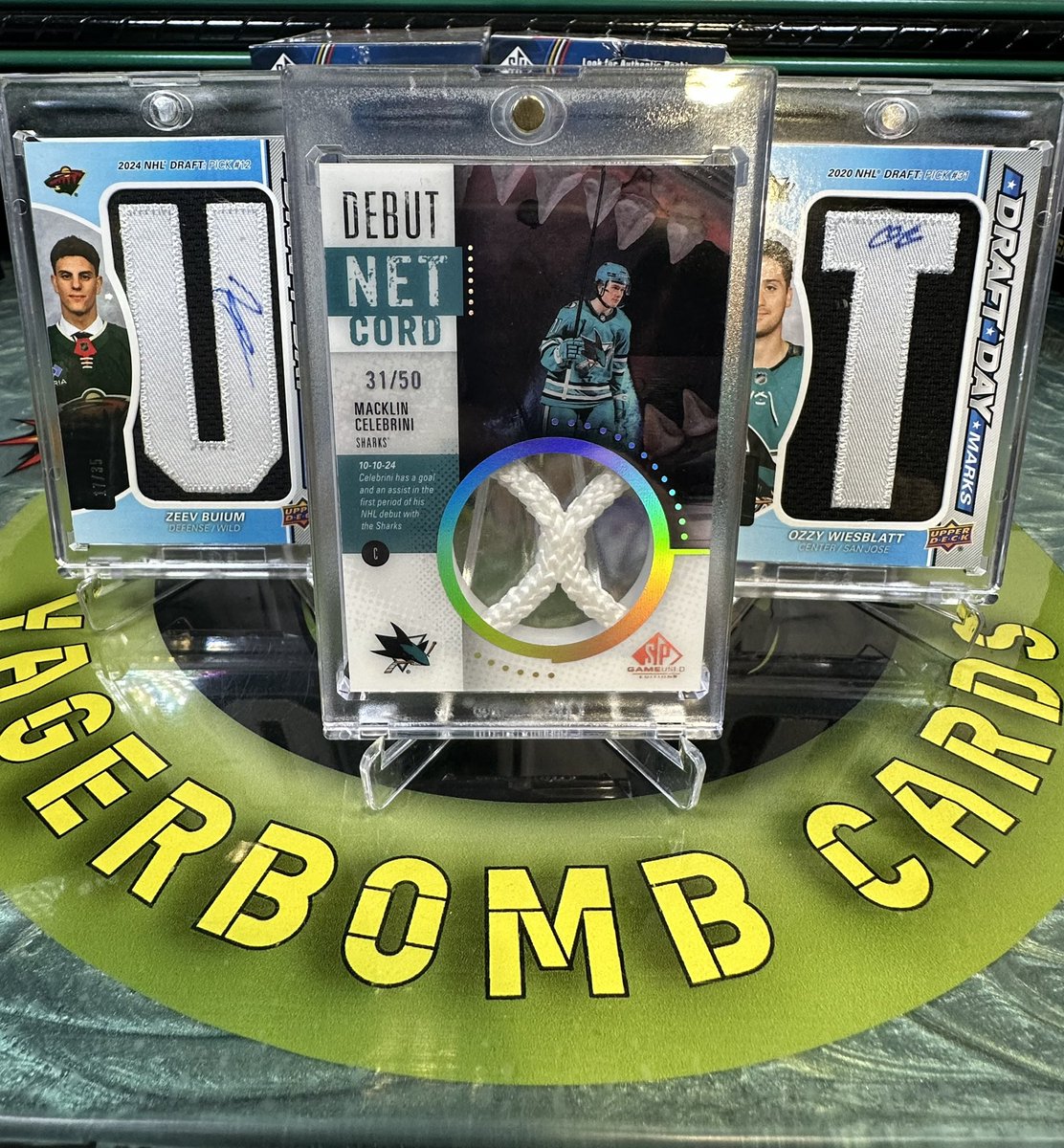 Yagerbomb_Cards's tweet photo. Who remembers these pulls from our SP Game Used break??🔥💣 https://t.co/KuPGBtmB4L