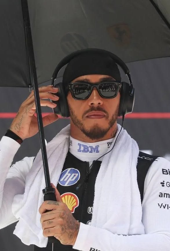 blckpnthrmilton's tweet photo. the 4 driver challenge

• The driver that got me into f1
• My favourite driver
• The driver I miss seeing on the grid
• The driver I got a soft-spot for https://t.co/ZbYtLFQaaP