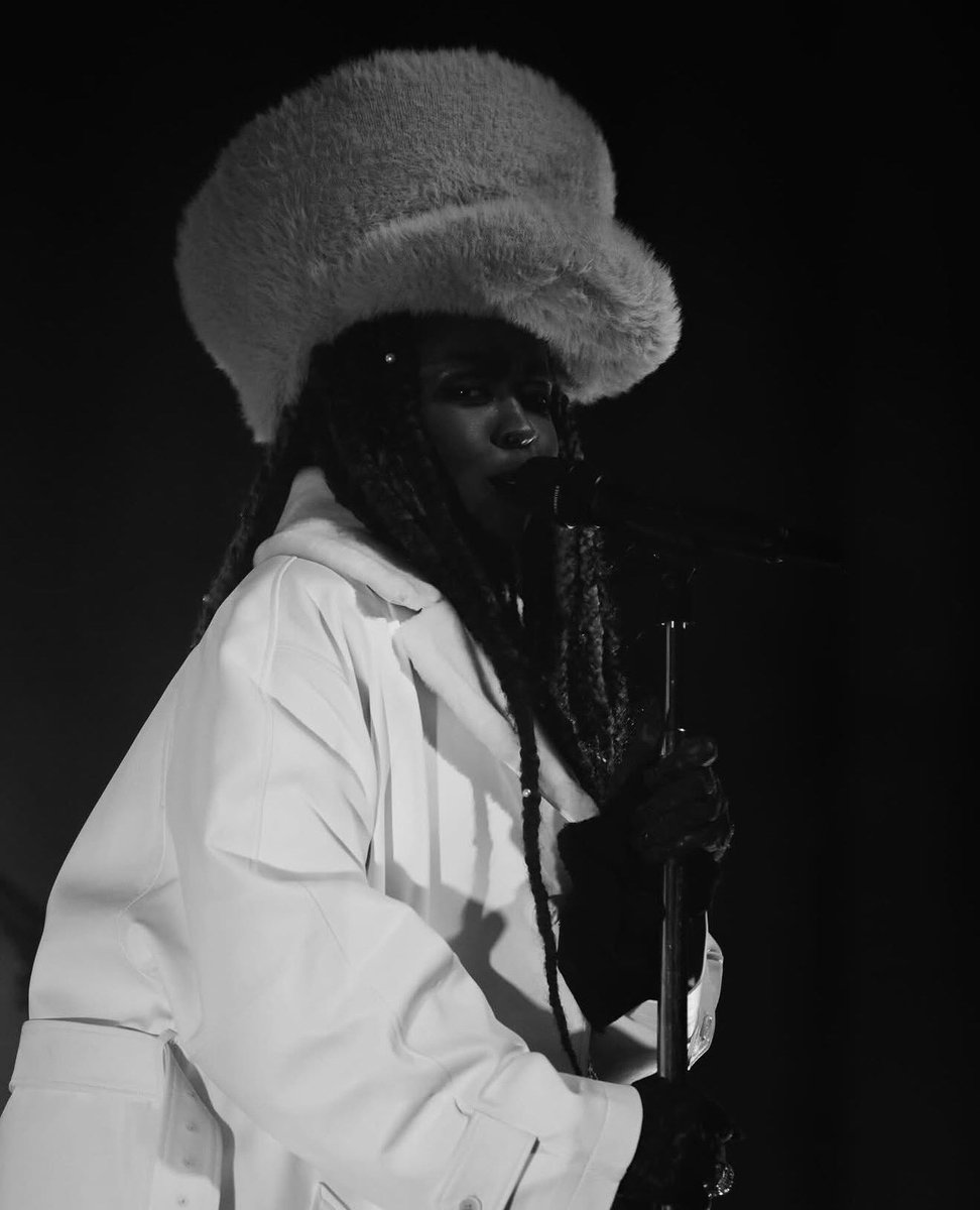 FUCCl's tweet photo. Tierra Whack in Pipenco SS26 for in tribute to Lauryn Hill.

IFYKYK this is Lauryn’s favorite hat. https://t.co/YCXN2oex0B