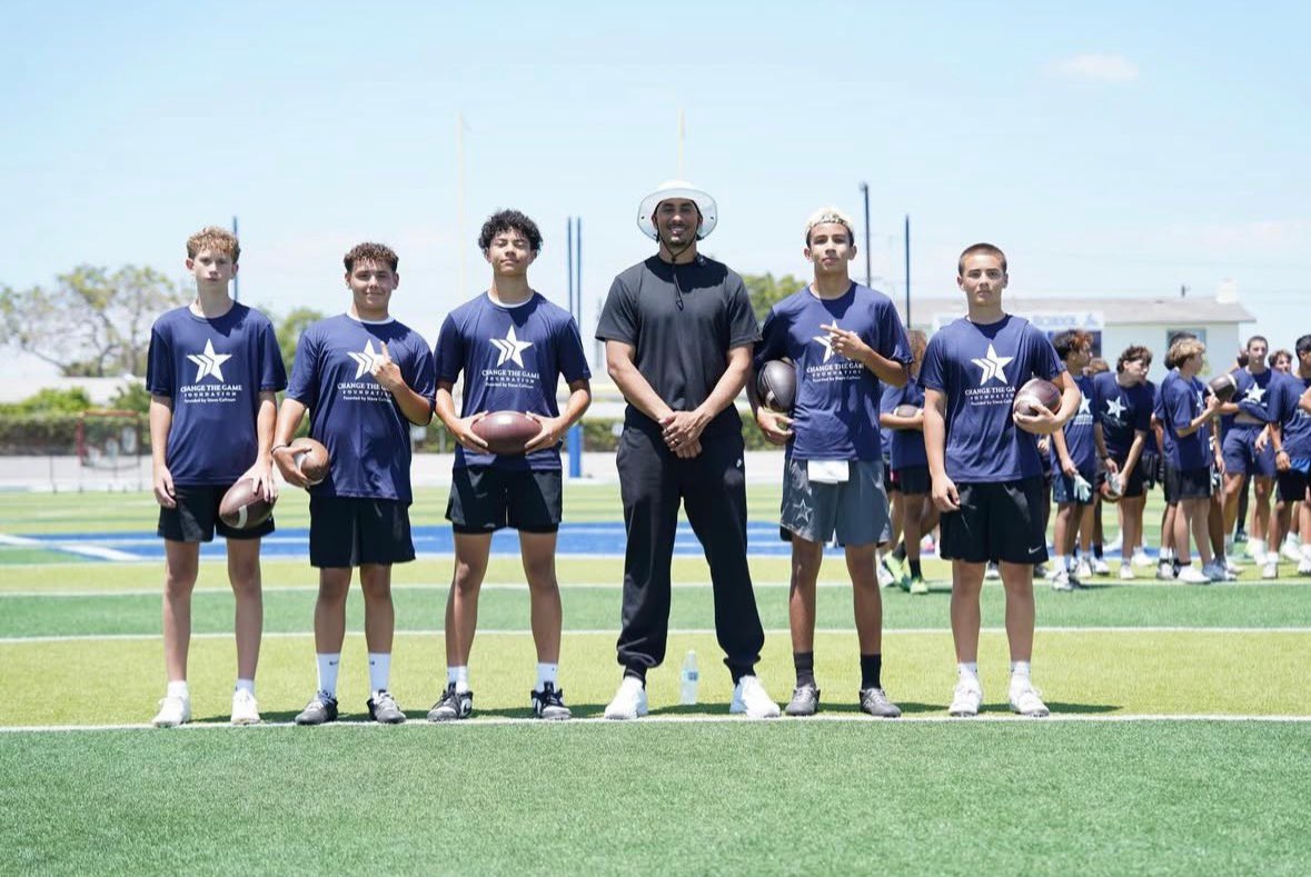 AJSiaton's tweet photo. Thank you #changethegamefoundation for the invite. It was a pleasure working with Coach Steve Calhoun @jordan3love @ArmedDangerQBS and all the other dedicated coaches and players #classof2030 https://t.co/zE6In2jano