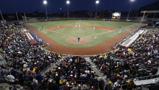 JarettSabol's tweet photo. Ski U Mah 〽️ #committed https://t.co/hW0KgOSuIE