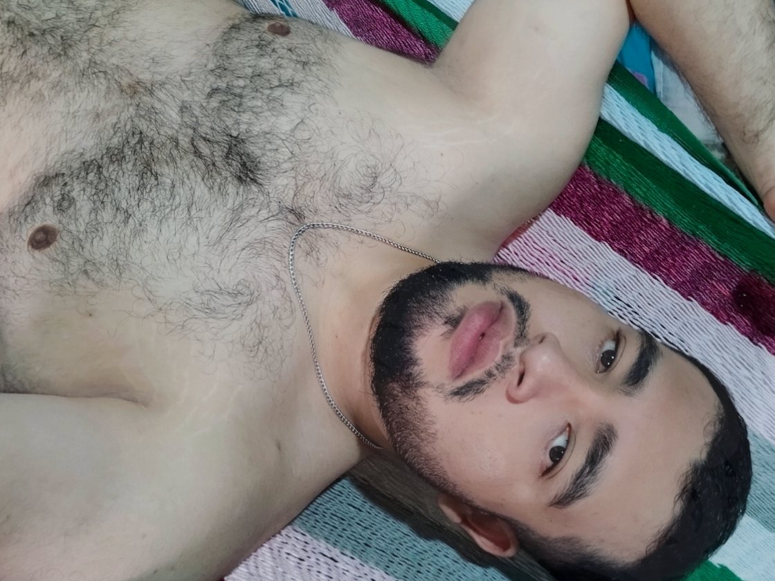 Alex tweet media