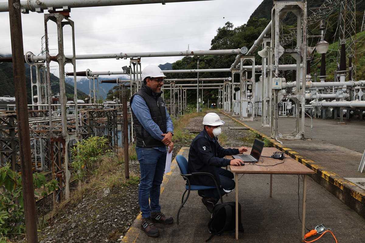 goberazuay's tweet photo. El resguardo de la infraestructura eléctrica y la estabilidad del Sistema Nacional Interconectado.

✅Tras la respuesta oportuna y trabajo coordinado, se confirmó la normalización total del servicio eléctrico garantizando el suministro a sectores que dependen de esta subestación. https://t.co/NJZyzMfISf