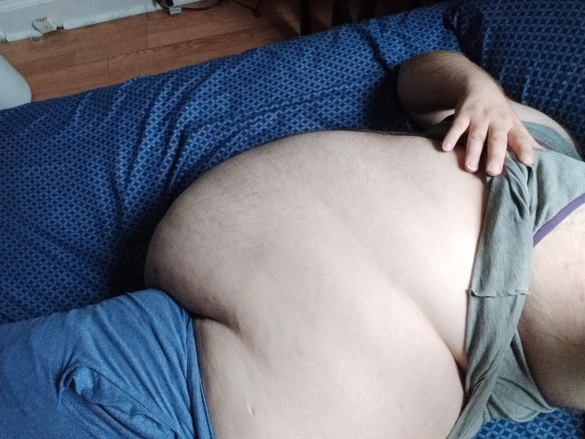 Kinkygemini1990's tweet photo. @autigerfan86 @BeardedBearGrr Haha me next https://t.co/D9Mlo1unqg