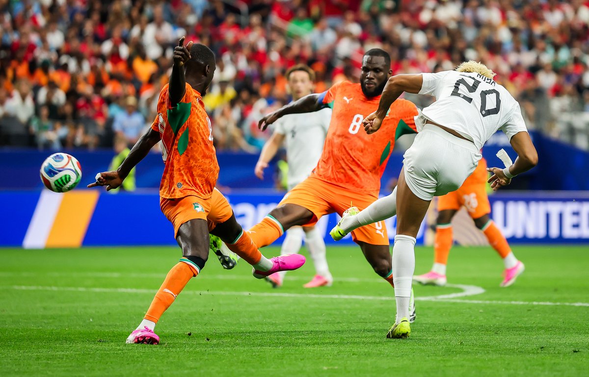 brfootball's tweet photo. Antonio Nusa curls one in to put Norway in front ☄️ https://t.co/G5X79AuIWu