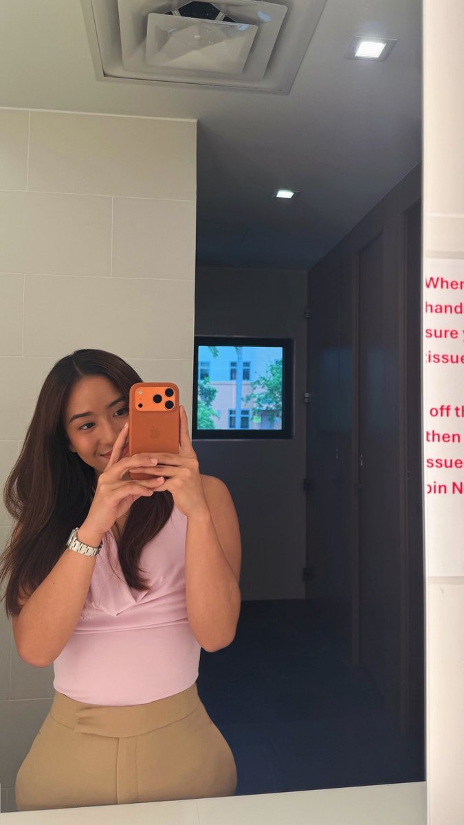 dvnae___'s tweet photo. Last day of audit busy season! I survived. Last day of looking like shit hahaha.

#audit #busyseason https://t.co/ZksdUpShVa