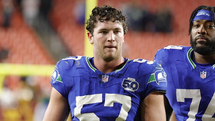 seasidejoenews's tweet photo. The Seahawks roster isn't top-heavy. They didn't win the Super Bowl because of their top-10 players.

They won the Super Bowl--and could win the next--because Seattle's roster is the best in the league outside of the top-10. They could have the best 20-53 in the NFL.

Like who?⬇️ https://t.co/0x9FG8coJe