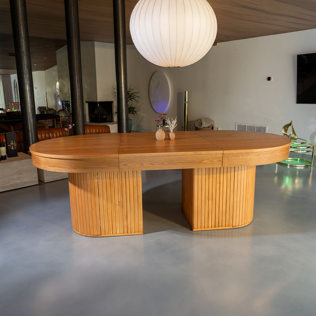 BBOPokerTables's tweet photo. A World-Class Poker Table Disguised as Beautiful Dining Furniture

The Miya blends premium solid wood craftsmanship with a world-class poker vault, so you never have to sacrifice your home’s style for a legendary game night.

Customize yours at https://t.co/HFNm8T13BM

#HomeGame https://t.co/2CnOorh4dw