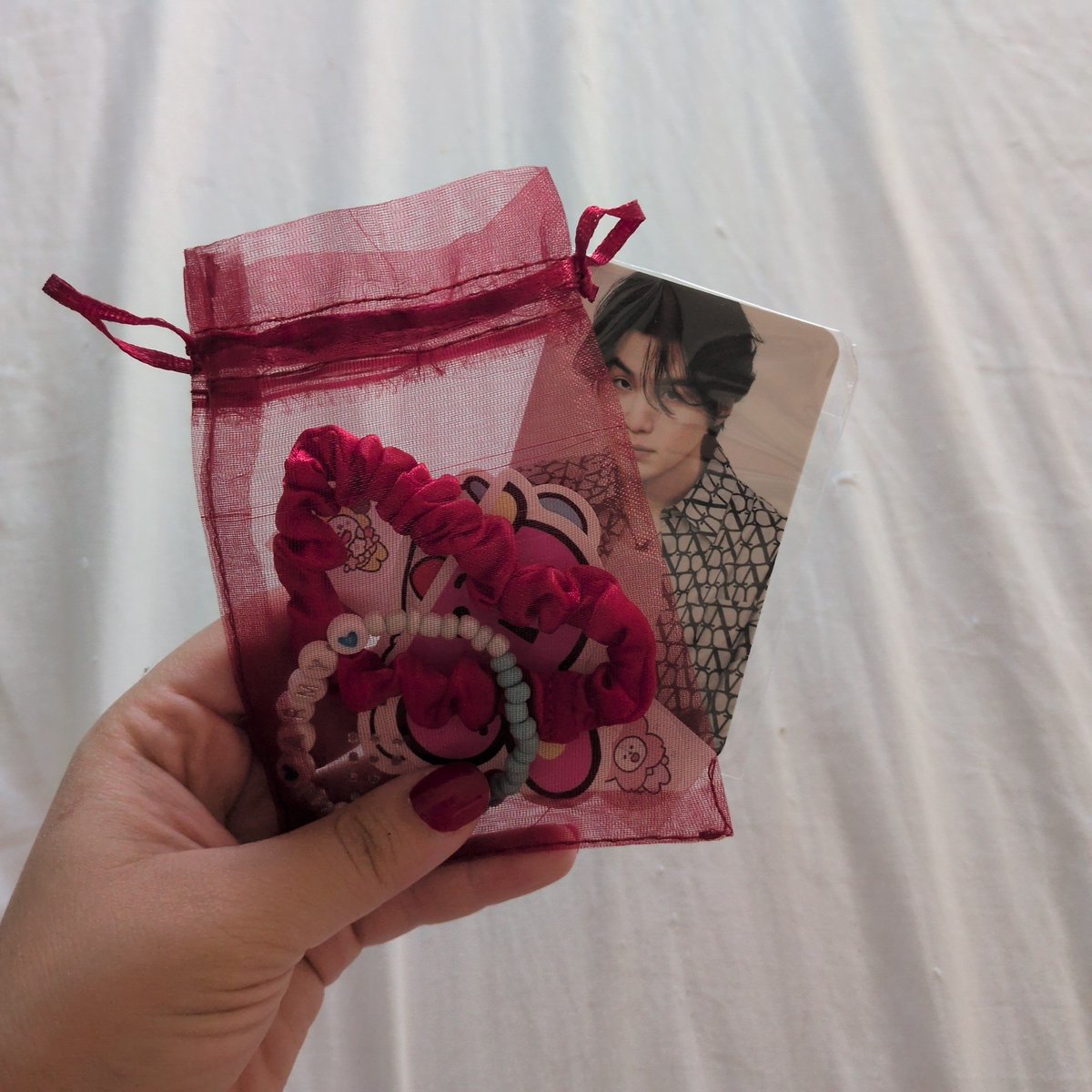 Dubhena's tweet photo. @Minilunaa Corazón mil gracias a tii 🥺 Menos mal que a pesar del lío pudimos vernos 💜 https://t.co/mMYe7k64ax