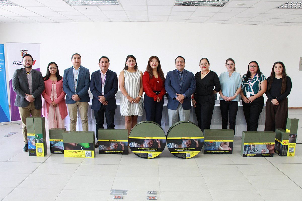 Mile_valdiviezo's tweet photo. Detrás de cada advertencia sanitaria hay un propósito: proteger vidas. 💙

#Arcsa participó en la presentación de la XV Ronda de Advertencias Sanitarias de @Salud_Ec  reafirmando su labor de control para contribuir en la prevención del consumo de los productos de tabaco🚭🇪🇨 https://t.co/voJuBIkqXo