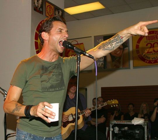 dailydavegahan tweet picture