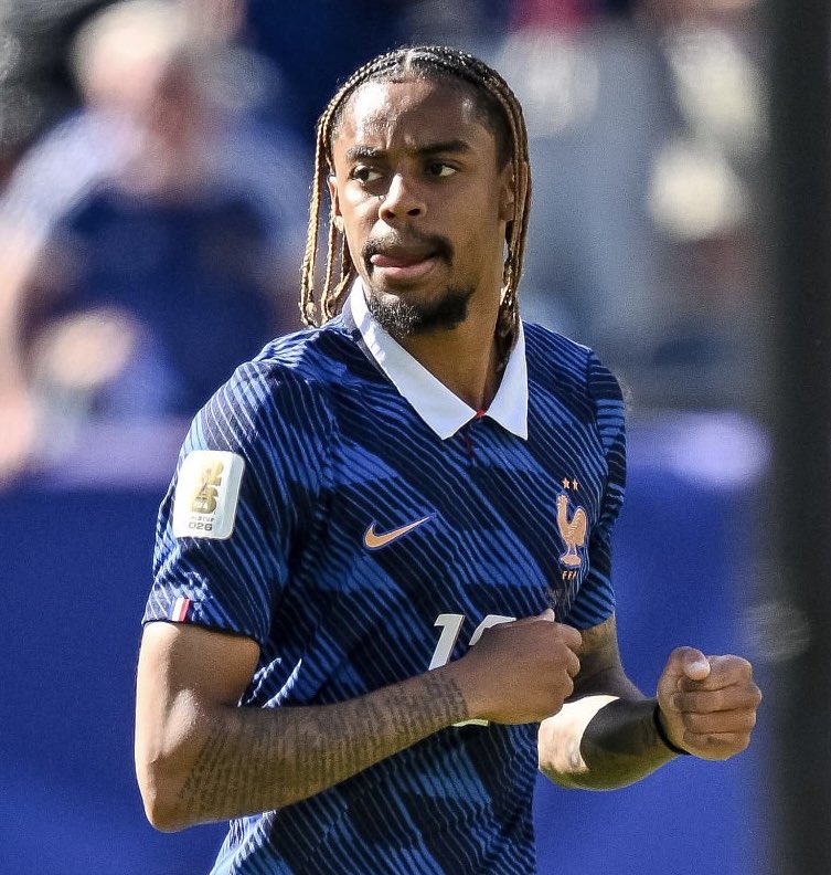 afcstuff's tweet photo. 🚨 Arsenal view Bradley Barcola as an alternative to Morgan Rogers, after receiving encouragement that the PSG forward might be available this summer. Rogers is a leading target, but recent reports indicating a £130m valuation would prove a stumbling block. 🕵️‍♂️🇫🇷 [@SamiMokbel_BBC] https://t.co/oJYOzalttd
