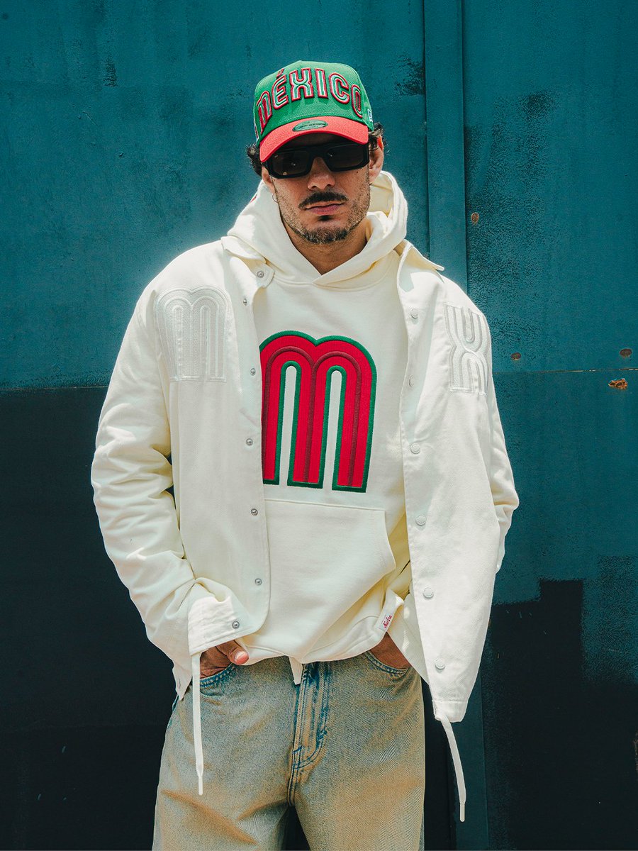 NewEraMx's tweet photo. México M x New Era 🇲🇽🧢

Hoy se juega más que un partido… y eso se siente también fuera de la cancha. Colores que representan, detalles que conectan y una actitud que no baja el ritmo.

Disponible en: https://t.co/Eqsc3VnstG, New Era App y New Era Stores.

#NewEraMéxico https://t.co/uPfgA2w7vW