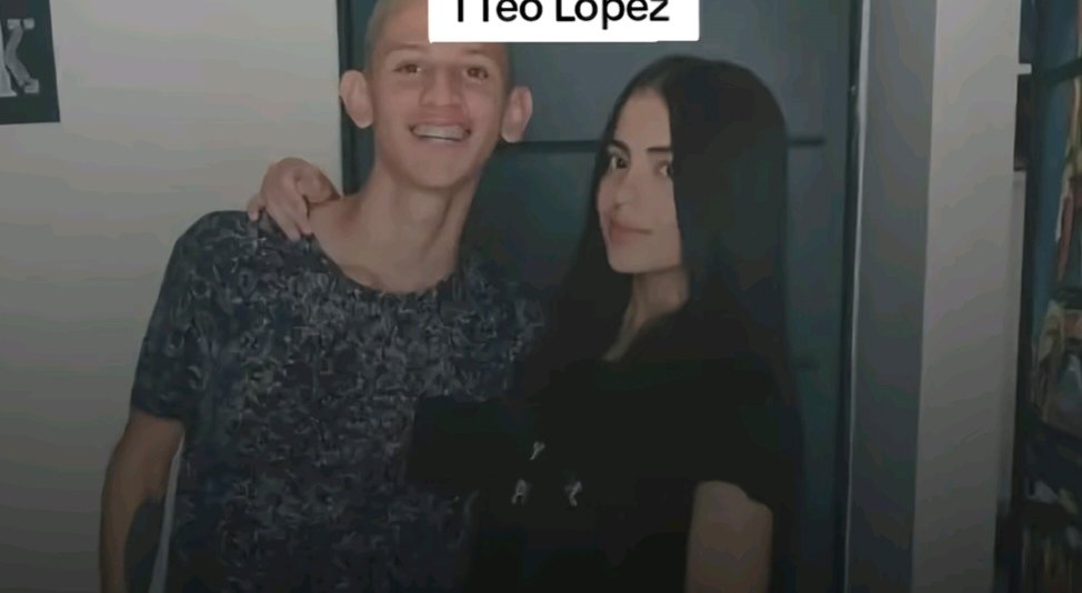 cesarTctc's tweet photo. @kyvmmm @DaniBarranco13 Esa es la tal luisa Castro la que se la culio andi Rivera, nath, Ryan castro, Kevin rondalla, la liendra, reykon, el mindo... Westierco es un asqueroso kakakakakaka https://t.co/mb2LSeKSRR