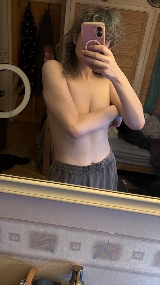OpheliaStarr666's tweet photo. I need more sapphic moots, ladies, pleeeease like and retweet and be my friend 

#moothunt #nsfwtwt #wlw #sapphic https://t.co/9Xqqeufhu8