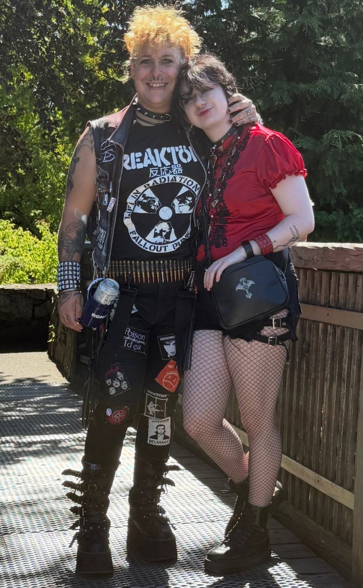 bees_are_cool's tweet photo. Using this for a partner appreciation post https://t.co/uyHEB7STk2