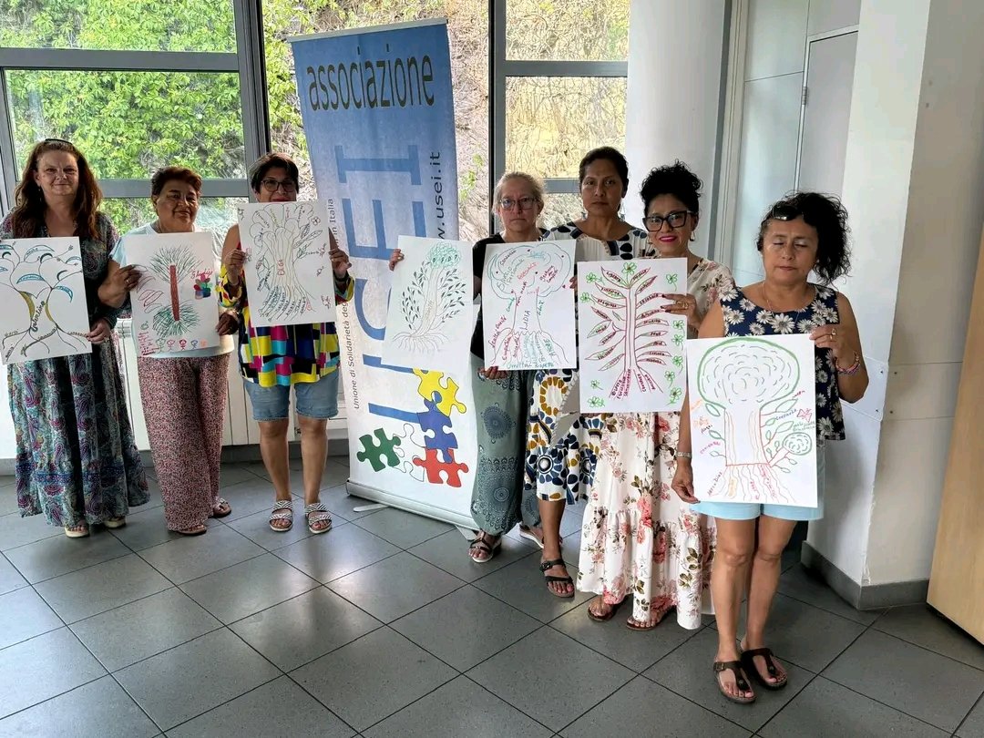 assousei's tweet photo. USEI APS Genova conclude con successo il laboratorio «Oltre il silenzio» sul contrasto al maltrattamento e la crescita personale @EmbajadaEcuITA @CancilleriaEc @cnimh_ecu
https://t.co/B3A9pMGZZ5 https://t.co/djW2X49RSE