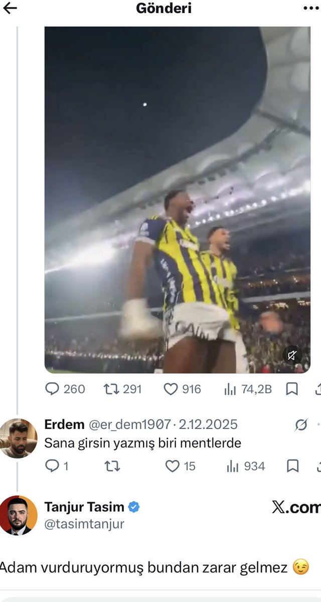 Ldr3d's tweet photo. @tasimtanjur @cinar2026 Fikrin aynımı yoksa size gelecek diye renk değişti fikrim degiştimi diyeceksin 😂 https://t.co/UAoR8YBZnQ