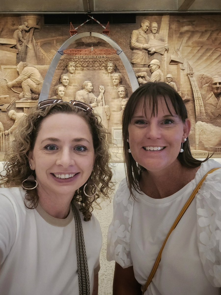 BryantWeiner's tweet photo. @KEDCGrants @KedcARTS taking learning to new heights. A great immersion trip to the iconic Gateway Arch in St. Louis.
βThis wasn't just a sightseeing tour; it was a deep dive into history, engineering, & westward expansion. #Arch630Day @DrJWEvansJr
@KingWendy_m https://t.co/IiGlCvYpUJ