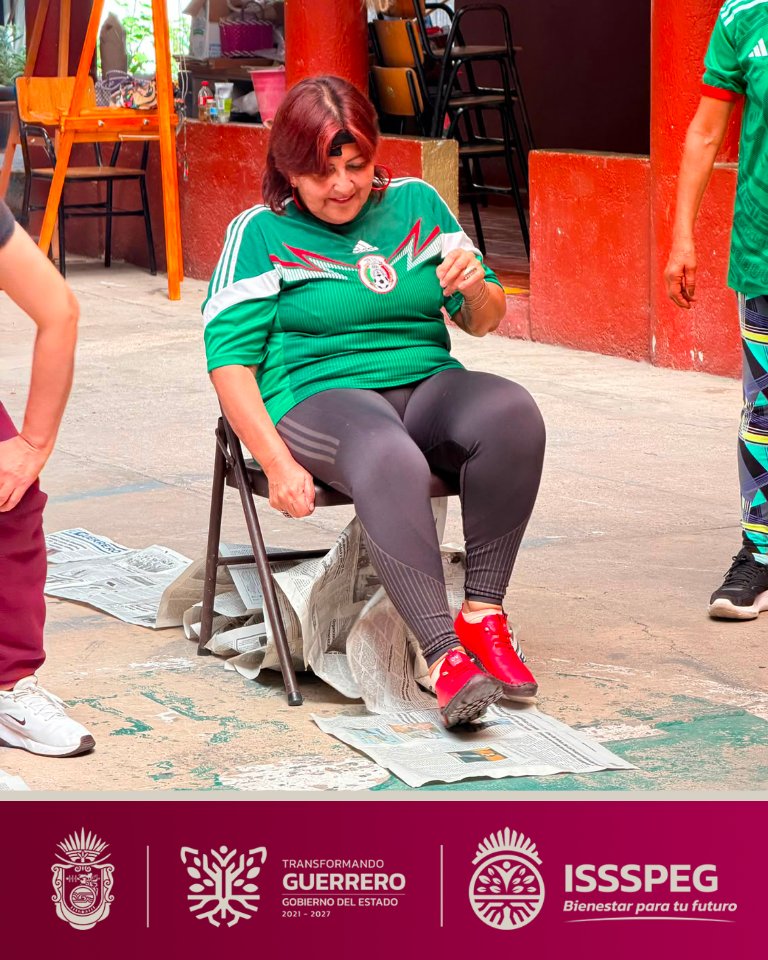 issspeg's tweet photo. En Casa de Día Chilpancingo se llevó a cabo la dinámica psicológica Carrera del Periódico, una actividad lúdica y reflexiva que invitó a  los participantes a avanzar juntos, fortaleciendo la confianza

#TransformandoGuerrero #BienestarParaTuFuturo #ISSSPEG #CasaDeDiaChilpancingo https://t.co/ZkRFDiqtH4