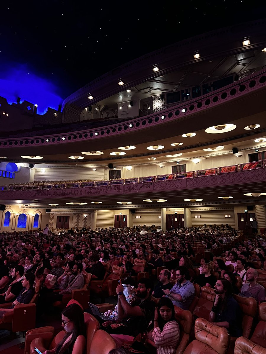 TrendBuzz__'s tweet photo. Had the absolute pleasure of attending S. S. Rajamouli’s masterclass at the Grand Rex theater in Paris. "To me, it’s the most beautiful theater in the world." 🎬✨
 #SSRajamouli #GrandRex https://t.co/wF6zYmu4nP