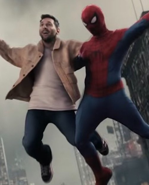 SARKRAPGOD's tweet photo. @SpiderManMovie Messi with his wife / Messi with Spider-Man https://t.co/2NFHNRQGzd