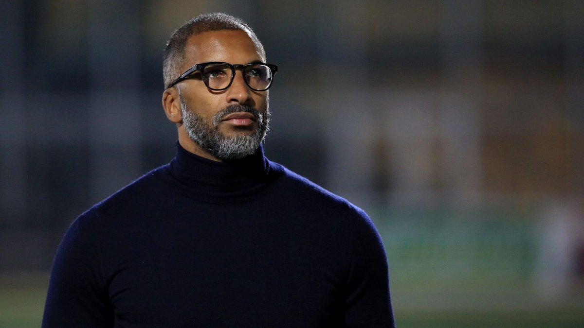 sebnonda's tweet photo. 🚨#teamOM 

❌ Il y a eu des échanges et des négociations entre l’OM et Habib Beye sans parvenir au moindre accord 

🔐 l’OM a rappelé à Habib Beye les termes de l’accord passé à son arrivée à savoir une qualification en Ligue des champions pour rester au club. Sans cette condition validée d’un commun accord, le départ ne faisait plus de doutes côté OM. Moins du côté de Beye qui ne voulait pas partir.

⚠️Sans solution à l’amiable, l’OM a décidé de rompre unilatéralement son contrat  pour avancer sur Bruno Genesio qui tient un déjà un accord avec Marseille 

🎯Le mercato et la structuration du club version Stéphane Richard -Grégory Lorenzi va pouvoir s’accélérer

https://t.co/YsvjN9sSGv