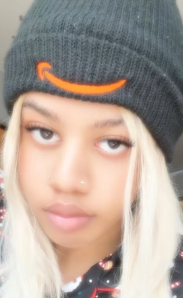 xycbaye's tweet photo. I wanna fck her when she blondeee ouuuu😍 #chicago #trans #explore https://t.co/3f7RpV4Ztc