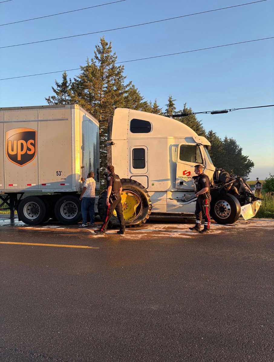 bears_aware's tweet photo. The trucking company involved in the rear end collision of the Ivandale dairy farm tractor is Mohanpur Transport Ltd operated by Inderbir Singh. https://t.co/rMx61heXoZ