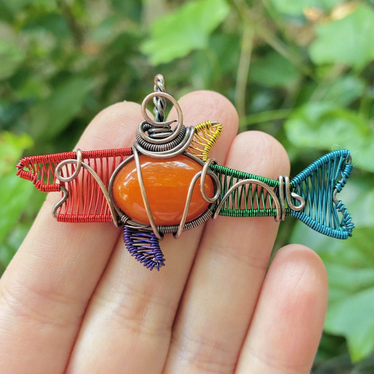 washbears_wares's tweet photo. happy pride! 🦈❤️🧡💛💚💙💜🏳️‍🌈 https://t.co/TqGGcq3f2S