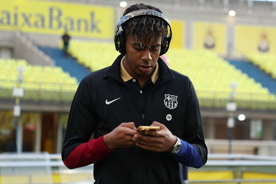 playpundito's tweet photo. @FabrizioRomano "If I played well, I go on Twitter. If I didn't, I don't." That's actually elite self-awareness 😂 https://t.co/vJFCbggy8g