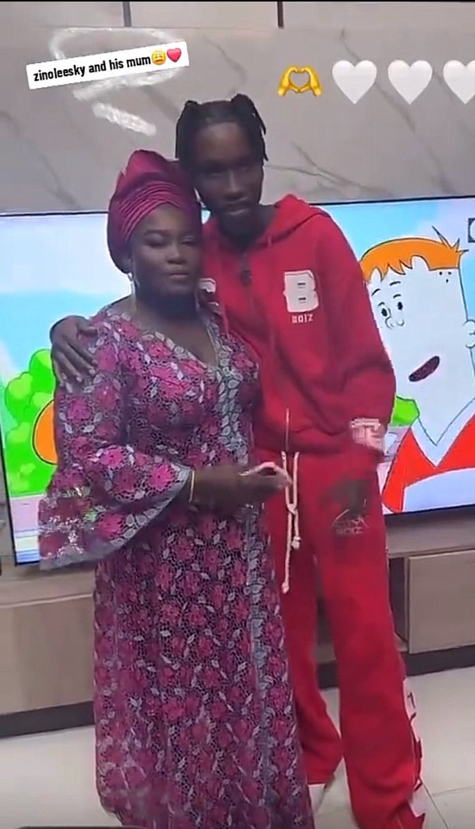 iceofcali's tweet photo. Till now this zinoleesky mother is still selling corn at agege Train Station,

I understand he haven’t made enough money in this music thing yet, but If you can buy a Ferrari worth millions, why can’t you just open a small shop for your mum so she can expand her business?

Huh?🤔 https://t.co/ZDfLJbo3Fw