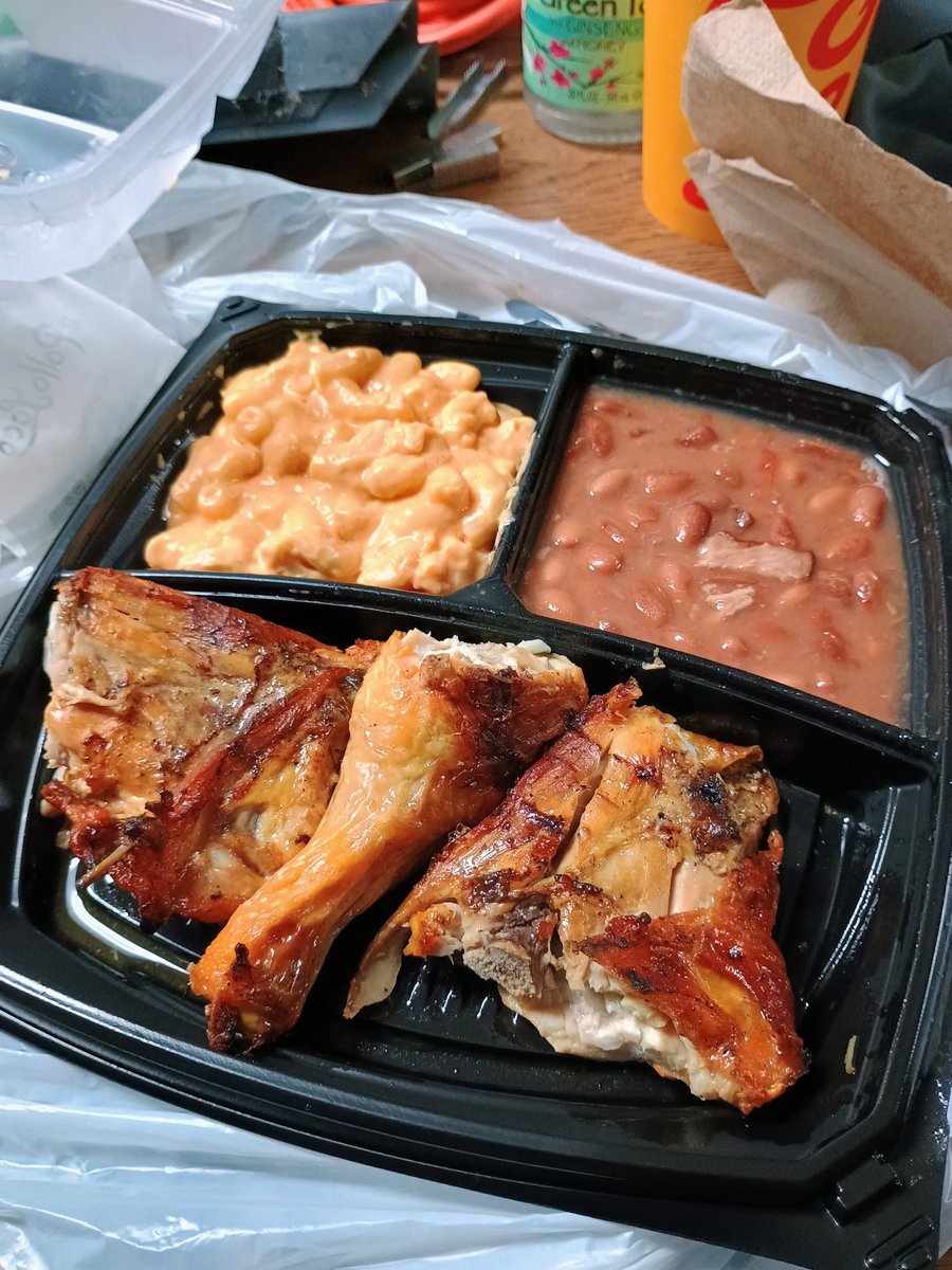 RonOnTheRopes's tweet photo. El Pollo Loco chicken is super tiny as hell.  The combo is overpriced for what they give you, I'm not doing that again. https://t.co/9kCa2UlSue