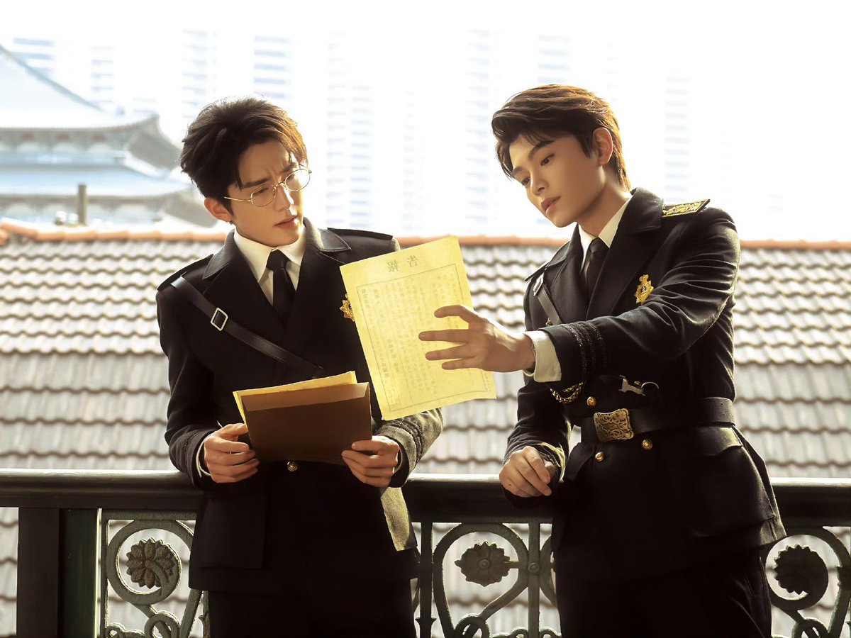 yanxiask's tweet photo. I was so happy watching Nanyang; seeing how u protect each other truly moved me. But the farewell really has come, i feel so bad also sad at the same damn time. I stumbled upon u completely by accident and i’m falling in love with u (yanxia)❤️‍🩹
#ArchivesTheNanyangMystery #南部档案 https://t.co/yNbOTUb7TJ