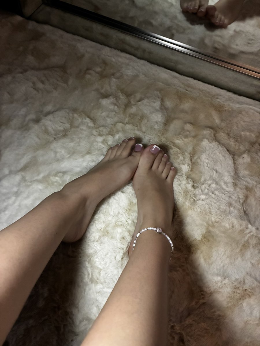 tgirl_xo12's tweet photo. DMs open 😩 RT https://t.co/aIjEKsepGg